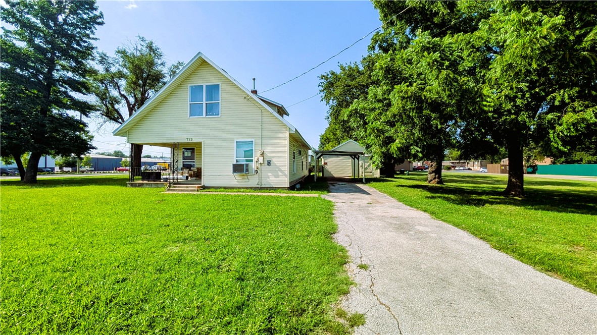 Located just off 71B, this unique property presents an exciting opportunity for investors, business owners, or developers. Originally a mid-century residence, the property has been rezoned C-2 (Commercial General)āoffering flexibility for office use, retail, or redevelopment.
The existing structure, built in the 1960s, is in need of a full renovation but holds solid potential for a creative transformation. Whether you're looking to restore it into a charming office space or remove and rebuild to suit your vision, the location canāt be beat. You're surrounded by established businesses, high-traffic exposure, and convenient access to major roads and just 5 minutes to downtown.
Highlights:
Zoned C-2 Commercial General
Excellent location just off 71B
Ideal for office, retail, or redevelopment
High visibility and traffic count
Large lot with room to expand or reconfigure
Don't miss out on this chance to establish your business in a prime Springdale location with tons of potential. Sold AS-IS.