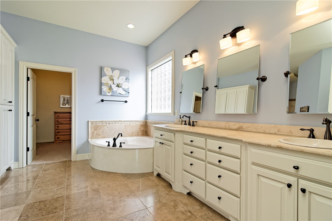 Shadow Valley Phase III Rogers - Residential