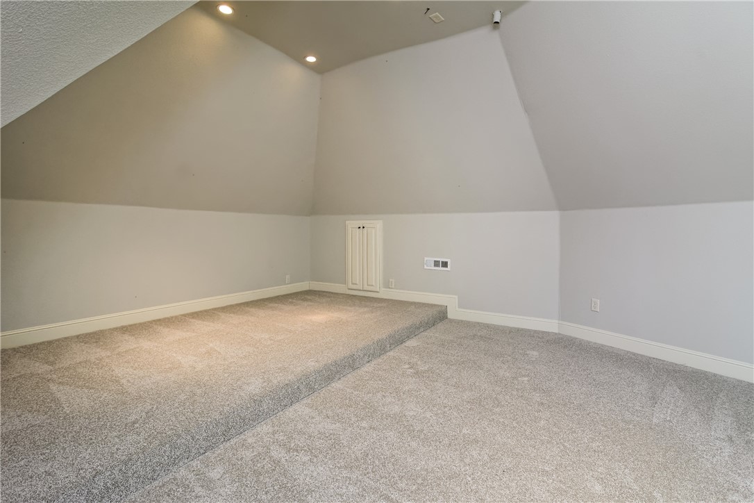 Shadow Valley Phase III Rogers - Residential