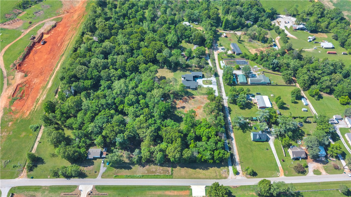 Tontitown Outlots - Land