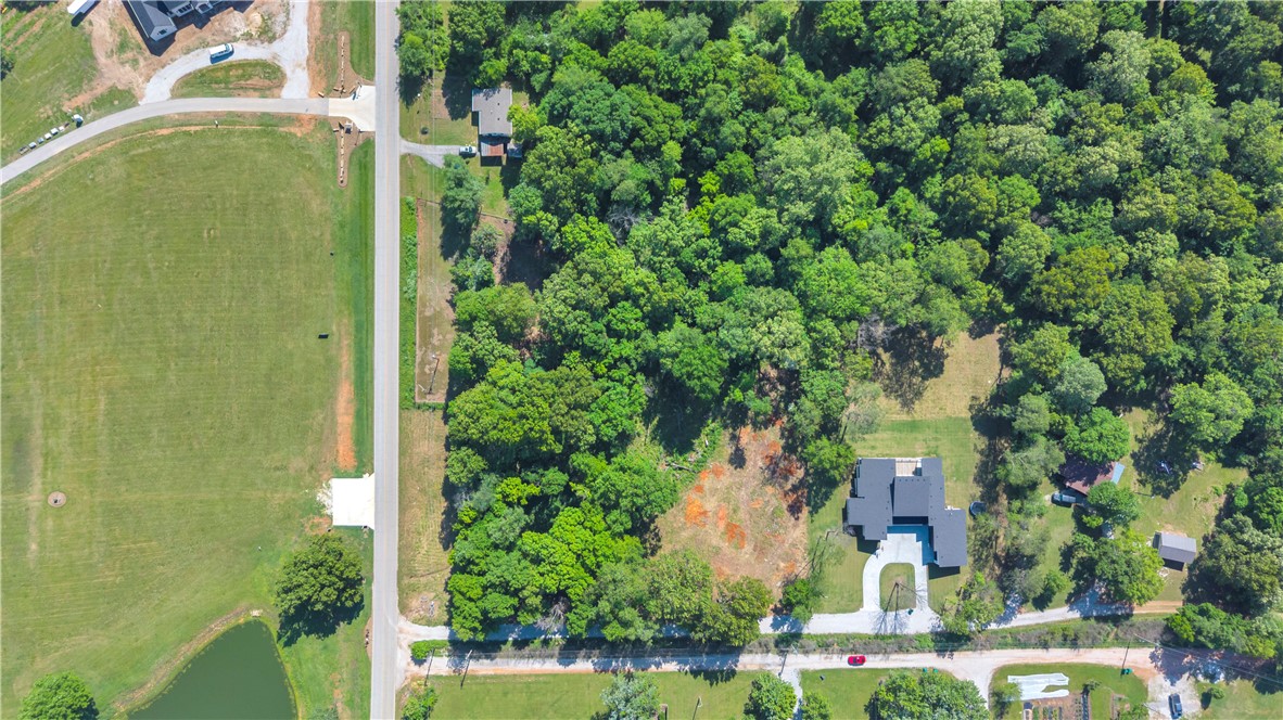 Tontitown Outlots - Land