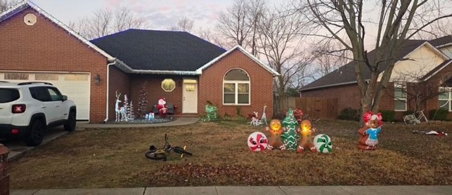 This beautiful brick 4 bed, 3 bath home offers low-maintenance living in a convenient Bentonville location. Features a functional split-bedroom layout, spacious living areas, and three full baths for added comfort. Close to top-rated schools, shopping, restaurants, and everyday amenities. A great option for families or investors looking for a solid property in a high-demand area.