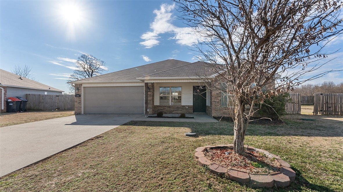 Donāt miss this amazing 4-bedroom, 2-bath home in a highly desirable neighborhood! The kitchen is built for convenience, featuring a pantry, dishwasher, and microwaveāperfect for everyday cooking. The split floor plan offers privacy, while the primary bedroom includes a walk-in closet. Outside, the fully fenced backyard provides a great space to relax or entertain. Homes like this go fastāschedule your tour today!