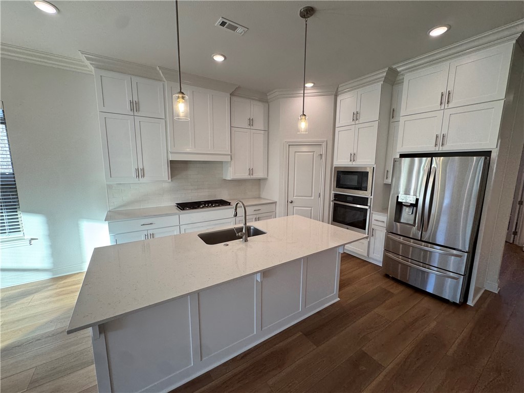 BLOSSOM WOODS - Residential Lease