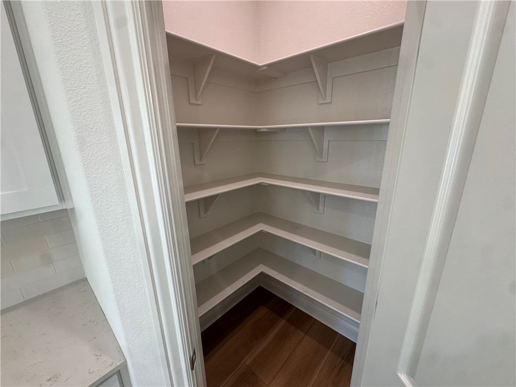 BLOSSOM WOODS - Residential Lease