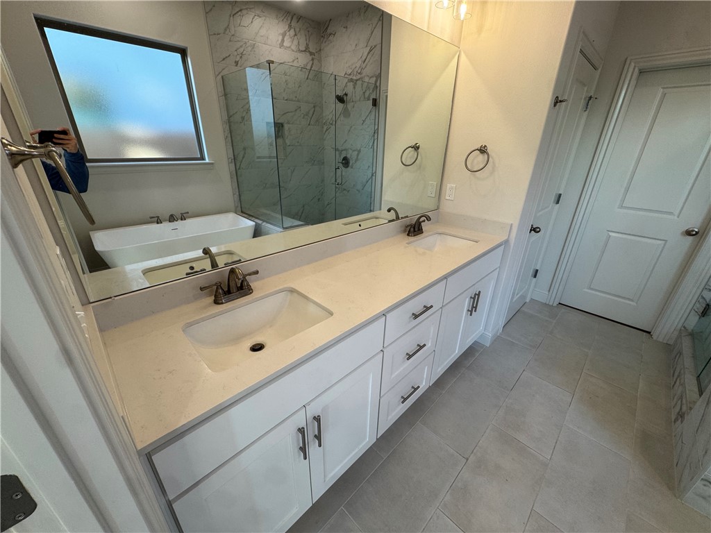 BLOSSOM WOODS - Residential Lease