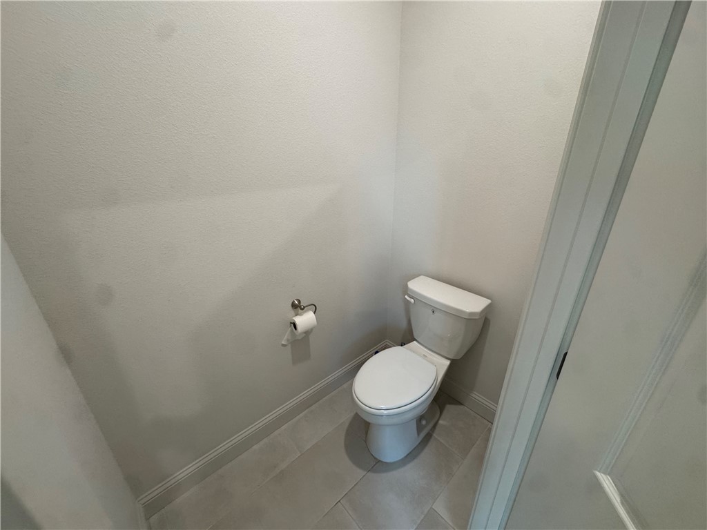 BLOSSOM WOODS - Residential Lease