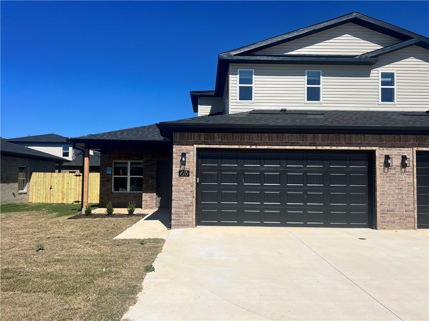 Brand new construction! This spacious 3-bedroom, 2.5-bath townhouse style duplex offers modern living in a prime Centerton location near downtown & the Walmart Distribution Center. Featuring luxury vinyl plank flooring with upgraded carpet on stairs for added comfort. Enjoy an open-concept layout with granite countertops and stainless-steel appliances. All major appliances included—washer and dryer, too! The private backyard is perfect for entertaining, and the 2-car garage provides ample storage. Tenants are responsible for all utilities and lawn maintenance. Don't miss this opportunity for stylish, low maintenance living in a growing community!