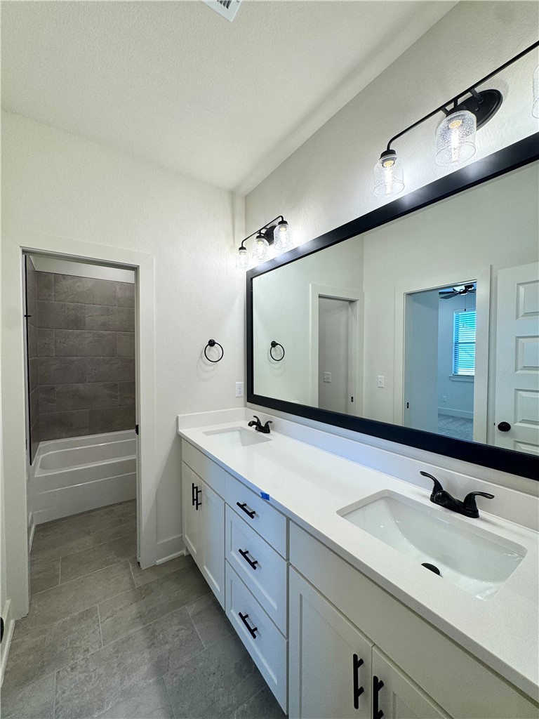 Lexington Sub Rogers - Residential