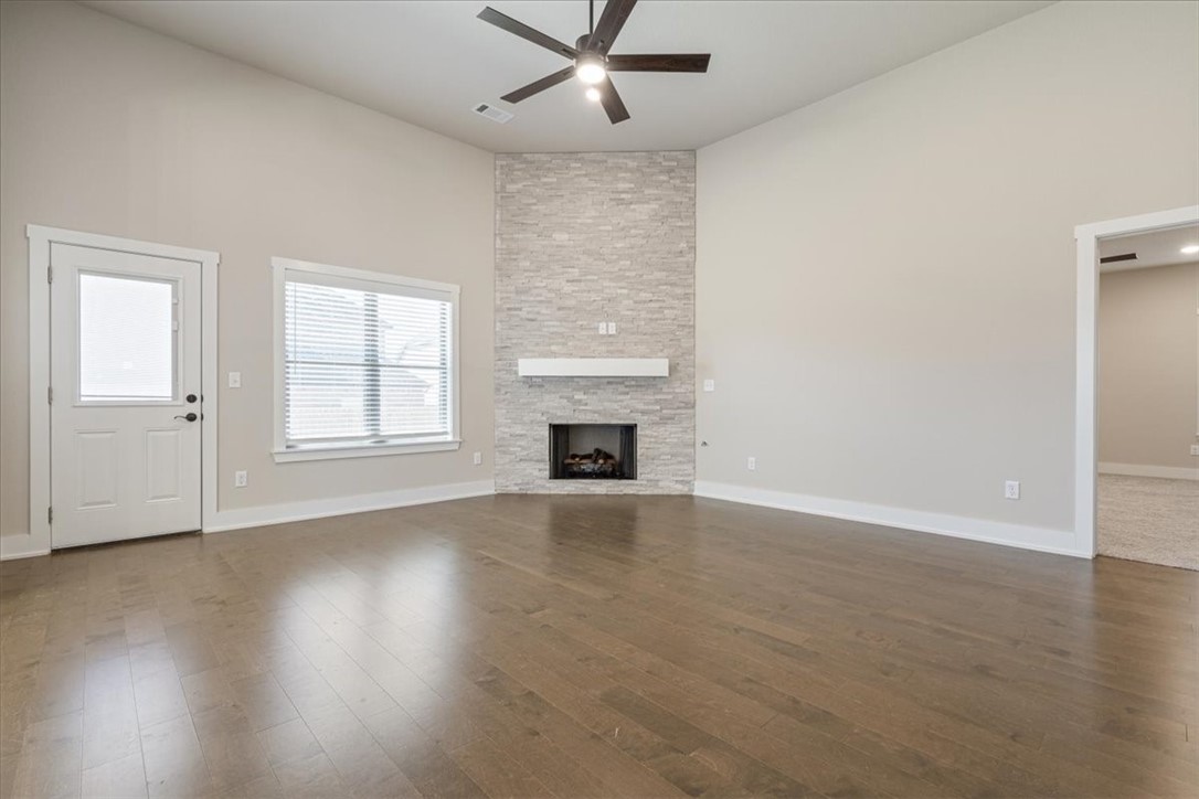 WALNUT GROVE SUB PH 1-BENTONVILLE - Residential