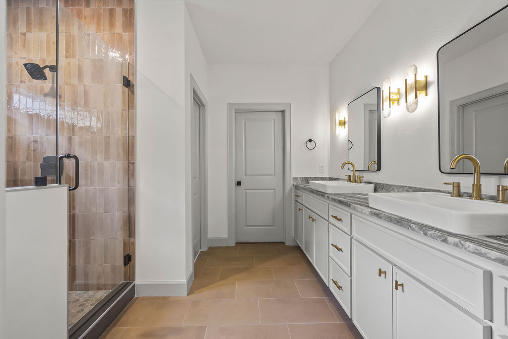 Veneto - Residential Lease