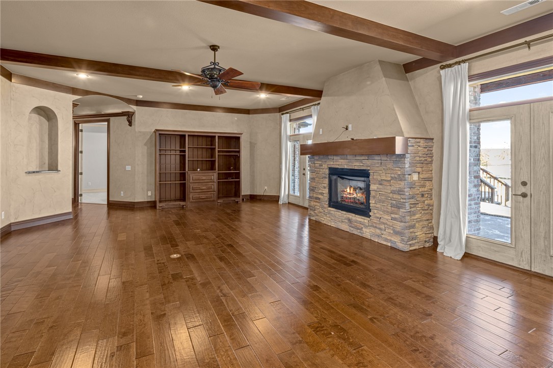 St Valery Downs Sub Cave Spgs - Residential