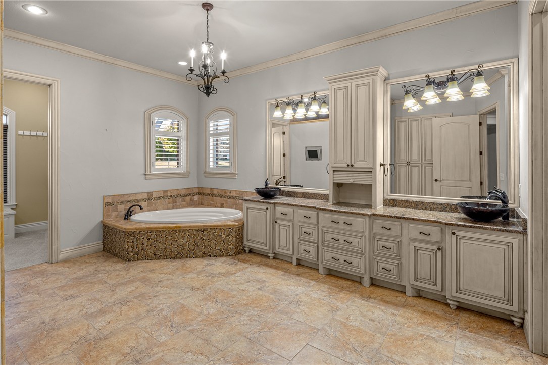 St Valery Downs Sub Cave Spgs - Residential