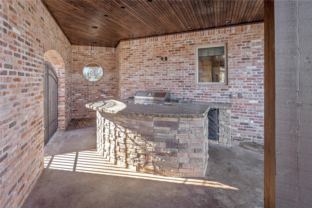 St Valery Downs Sub Cave Spgs - Residential