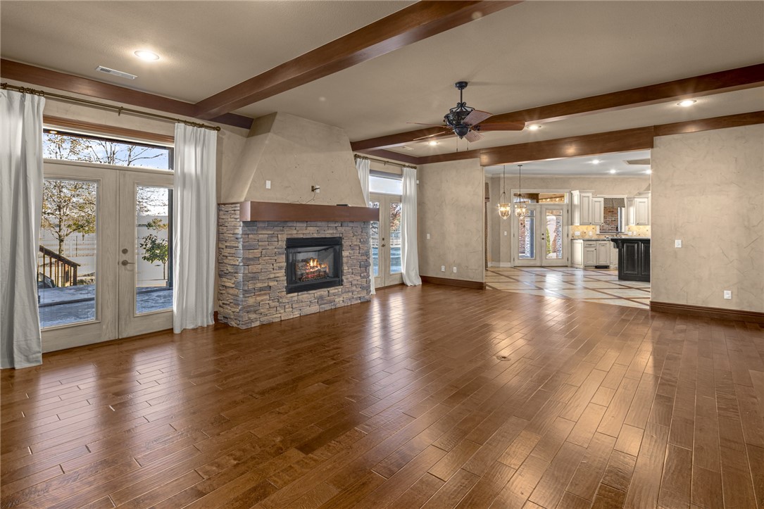 St Valery Downs Sub Cave Spgs - Residential