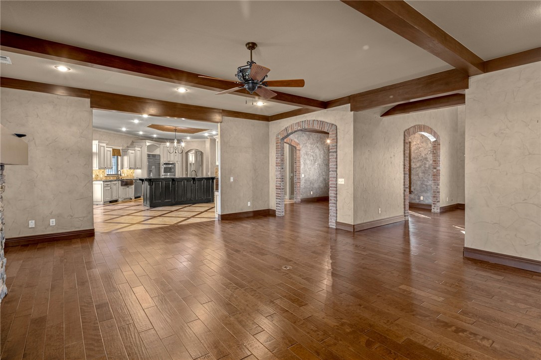 St Valery Downs Sub Cave Spgs - Residential