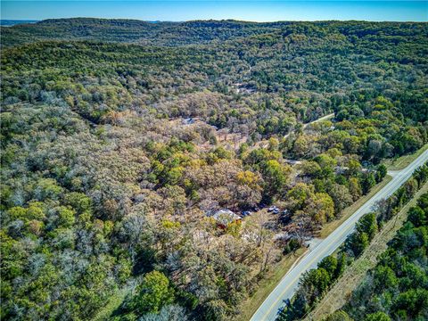 Single Family Residence in Eureka Springs AR 7303 Highway 23 18.jpg