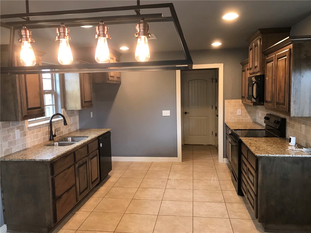 Somerset Sub Centerton - Residential Lease