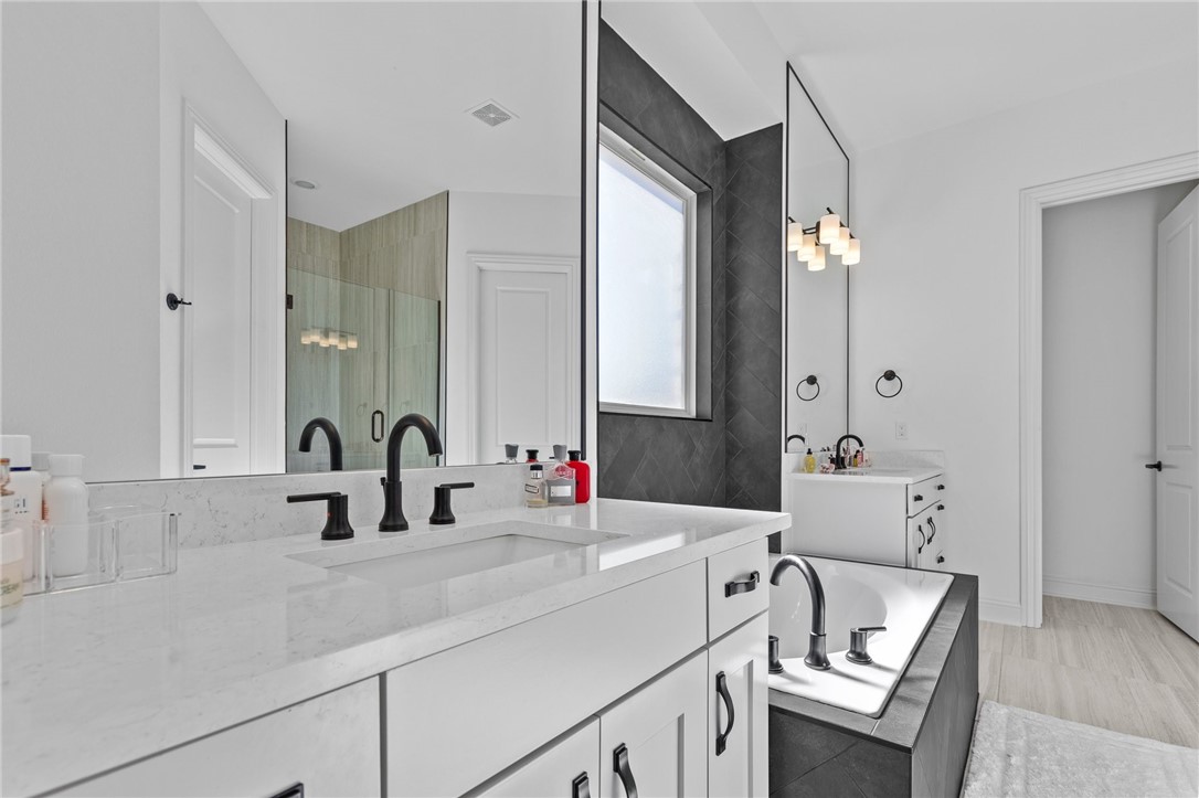 Savannah Estates Rogers - Residential