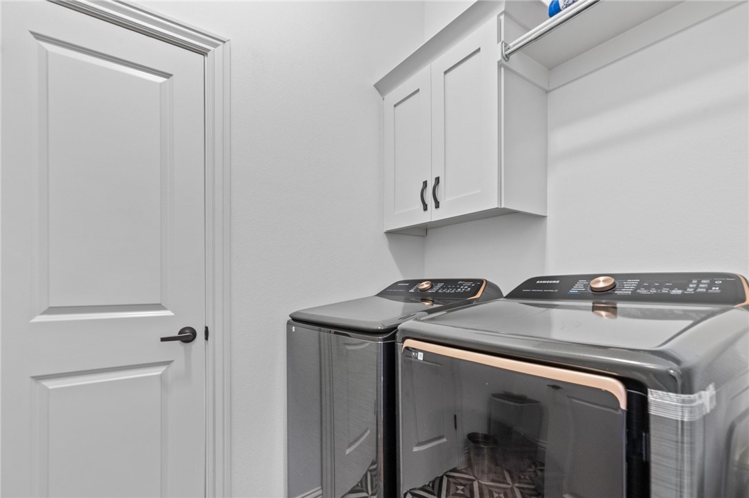 Savannah Estates Rogers - Residential