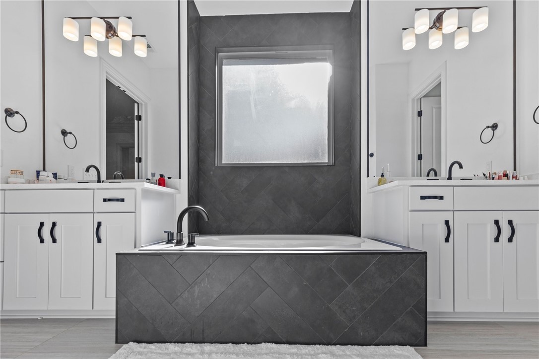 Savannah Estates Rogers - Residential