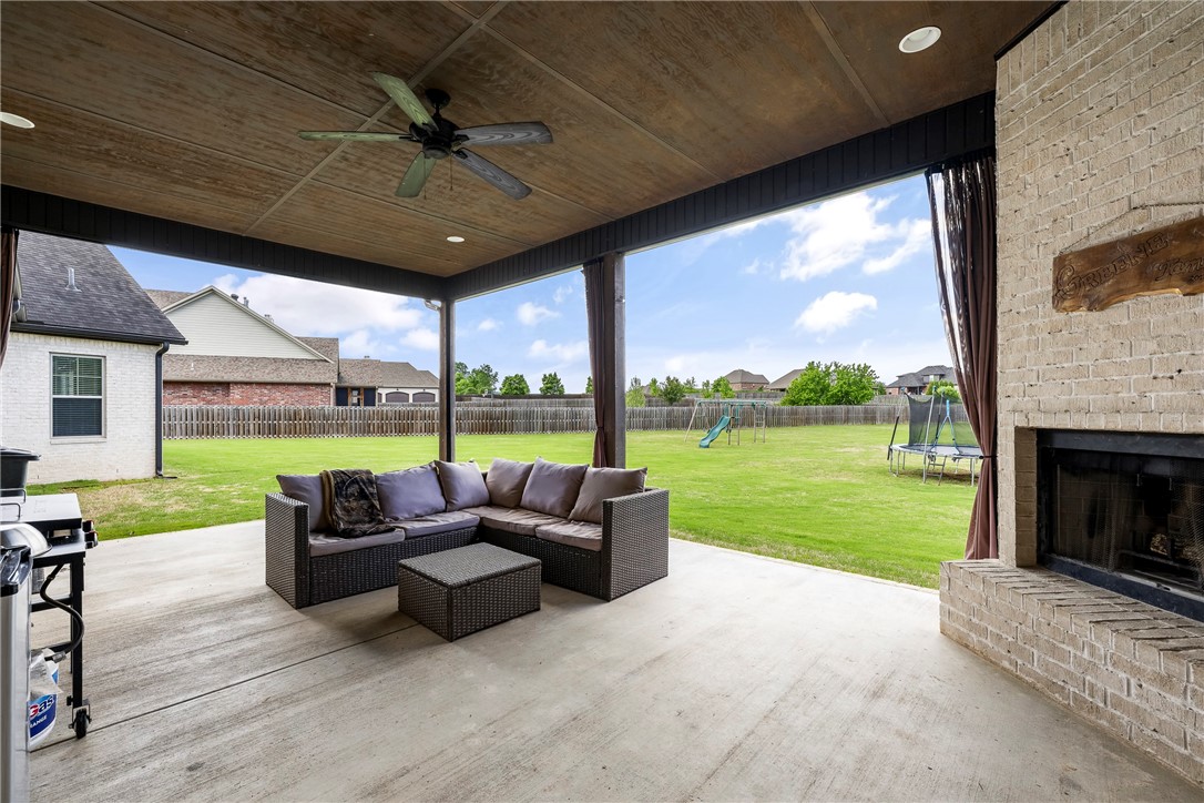 Waterford Estates At Hissom Ranch - Residential