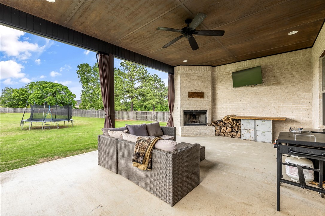 Waterford Estates At Hissom Ranch - Residential