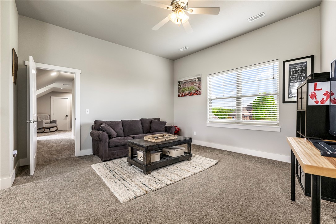 Waterford Estates At Hissom Ranch - Residential