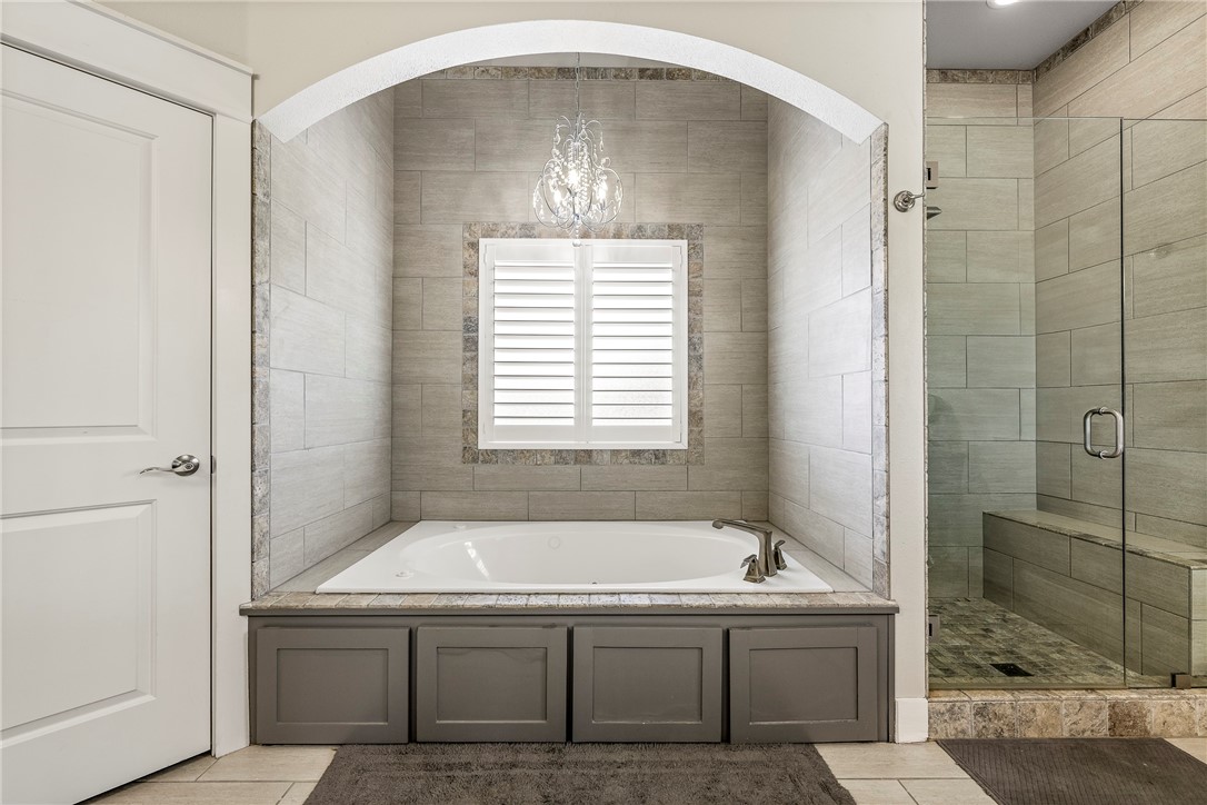 Waterford Estates At Hissom Ranch - Residential