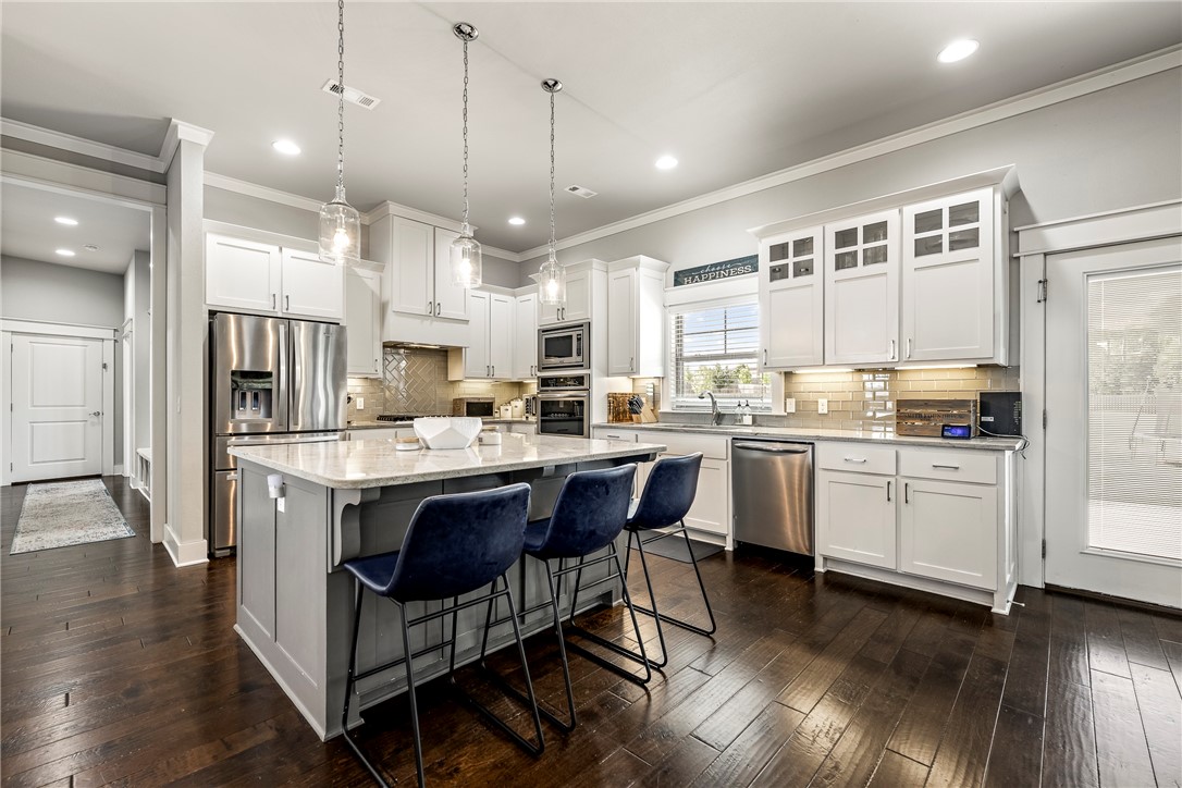 Waterford Estates At Hissom Ranch - Residential