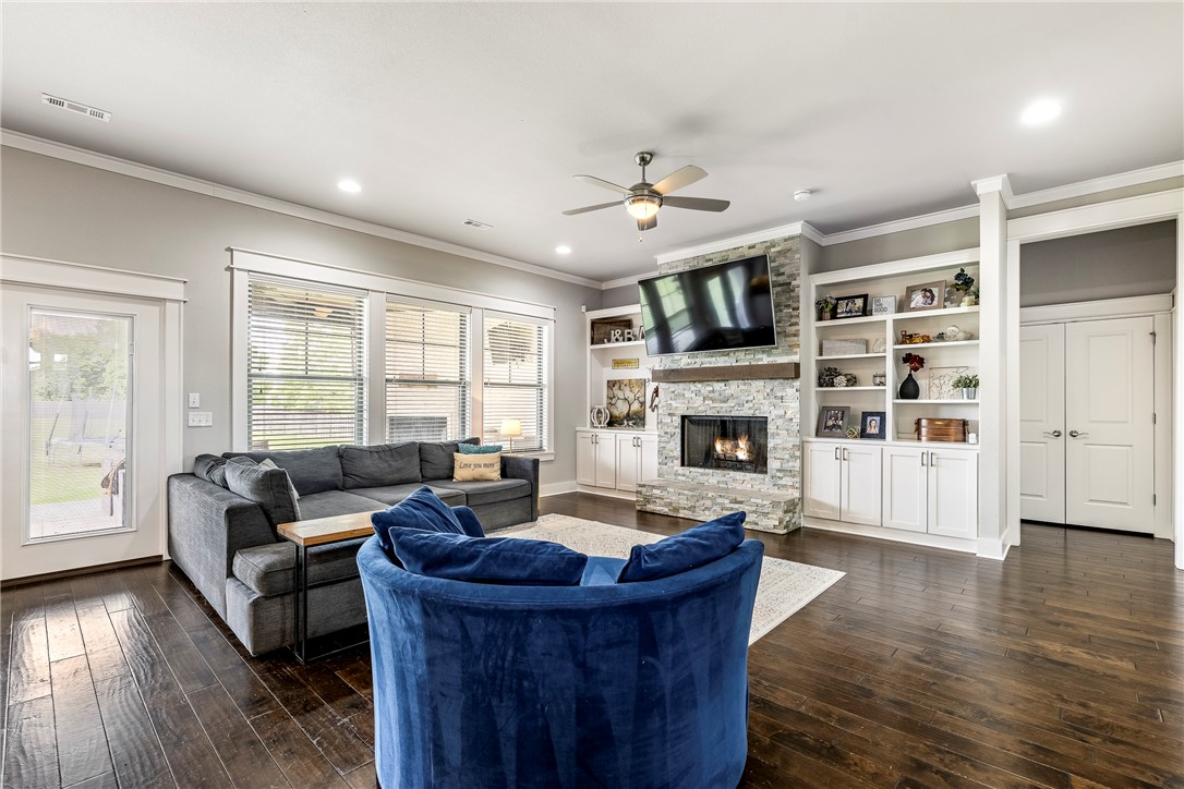 Waterford Estates At Hissom Ranch - Residential