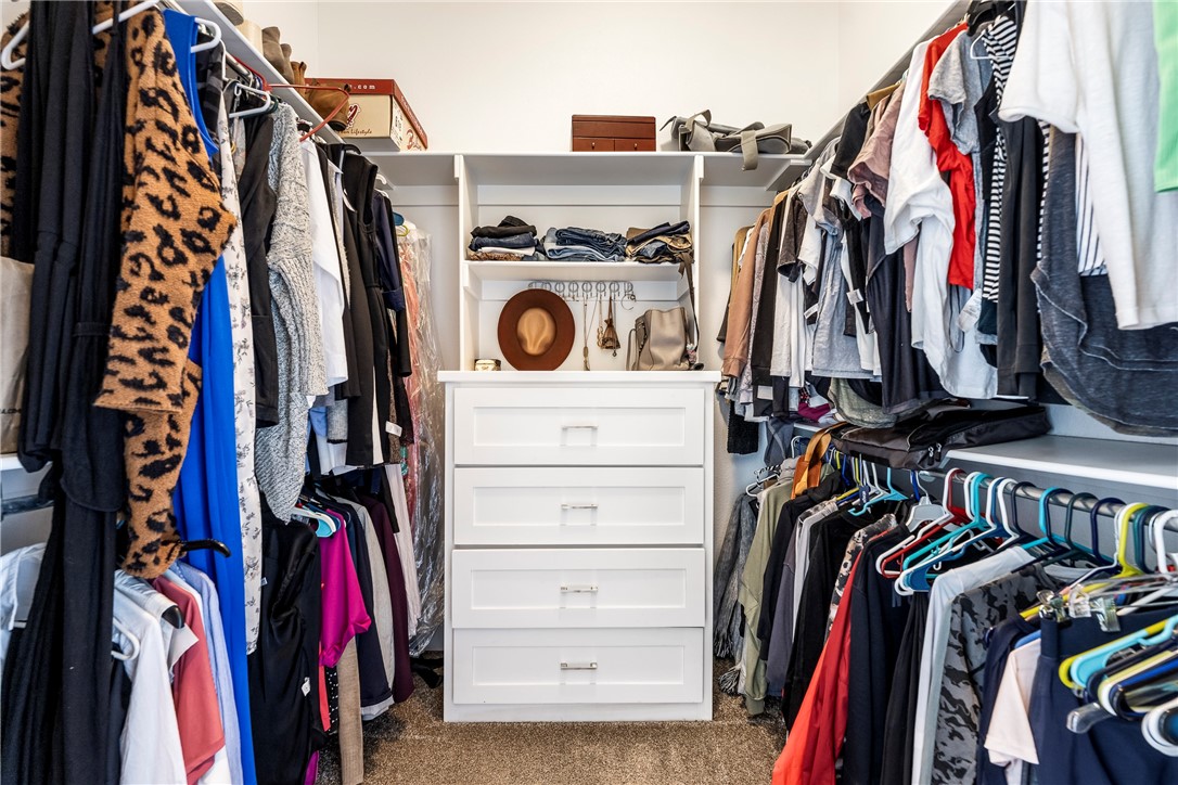 Waterford Estates At Hissom Ranch - Residential