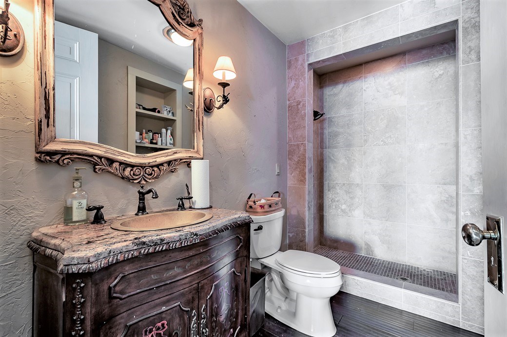 Bluff Shores - Residential