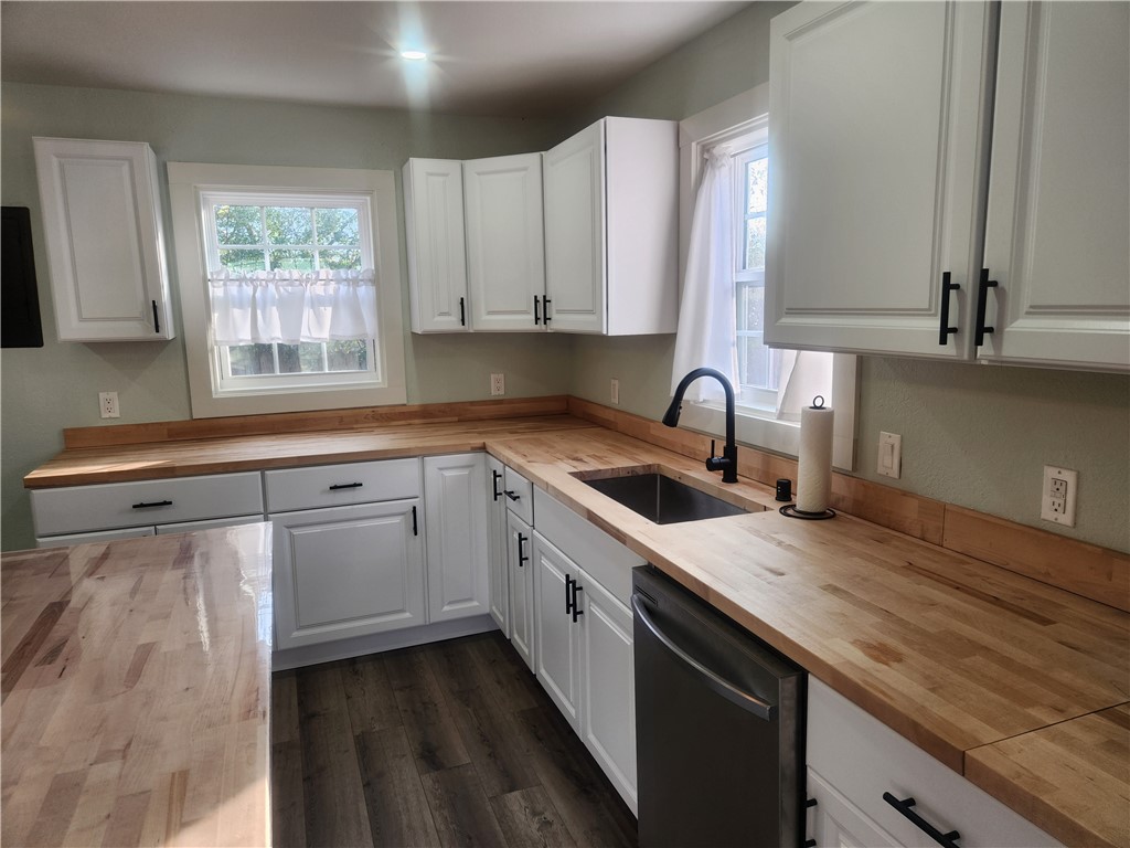 Hayes second addition - Residential Lease