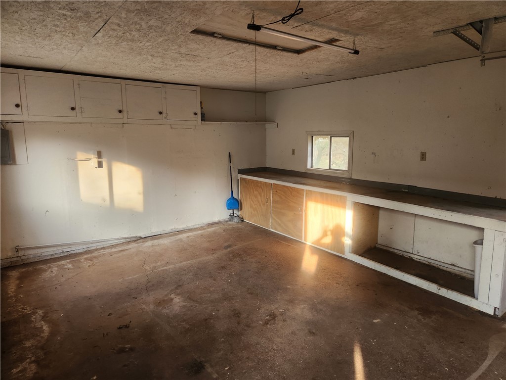 Hayes second addition - Residential Lease
