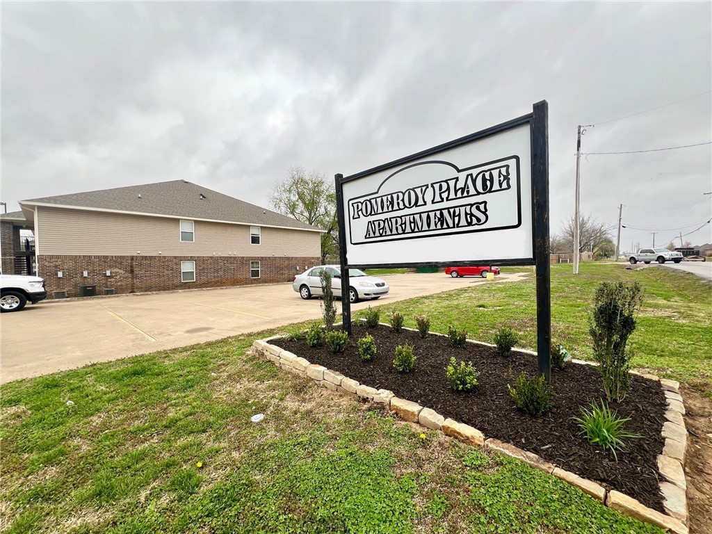 WOMACKS ADD-CENTERTON - Residential Lease