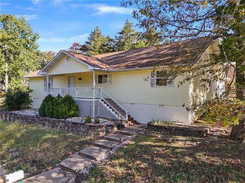 Photo of 27 Star Loop, Holiday Island, AR 72631 (MLS # 1326456) Photo of 27 Star Loop, Holiday Island, AR 72631 (MLS # 1326456)