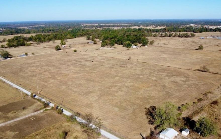 This beautiful land offers an excellent opportunity to build an estate home with a little room to spread out or even a hobby farm.  In an area known for natural beauty and growth potential this property provides a desirable setting with space to create your vision.  Enjoy the balance of privacy and accessibility this land's versatility makes it attractive for buyers seeking a homesite, long-term investment or a quiet retreat.  Bring your plans and vision and explore the potential this property has to offer.