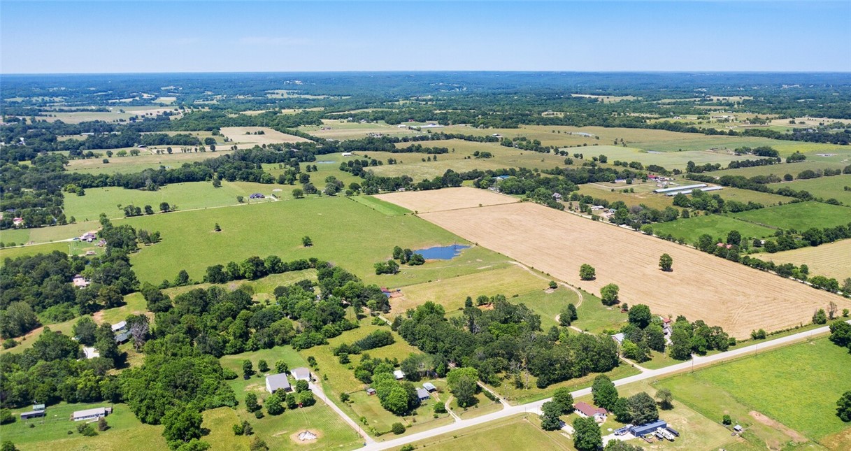 Pea Ridge - Land