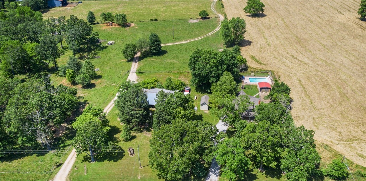 Pea Ridge - Land