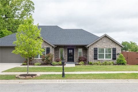Photo of 1620 N Dawes Street, Fayetteville, AR 72704 (MLS # 1345369)