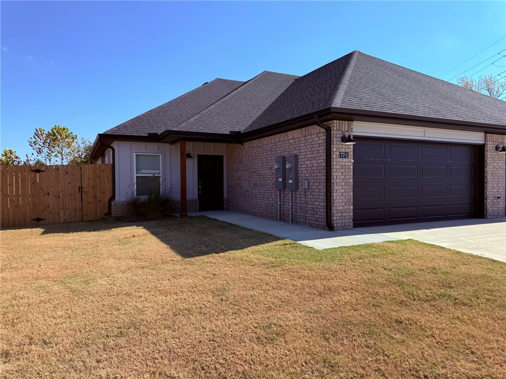1 MONTH FREE with 12 month lease. New construction duplex in Farmington. 3 bedroom 2 bath. Large open living area. Kitchen features quartz counters and stainless appliances included refrigerator and over the range microwave. Master bedroom has double sink and large walk in closet. Covered patio and fence yard. Washer and dryer included. Lawncare is included. Pets negotiable with pet deposit and additional pet rent.