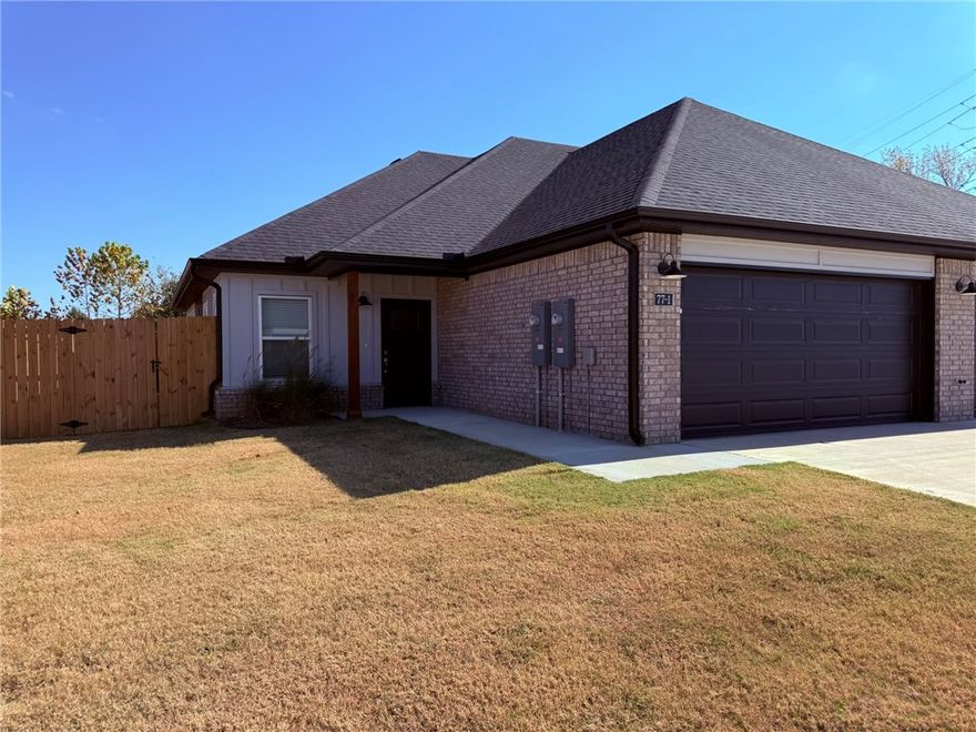 1 MONTH FREE with 12 month lease. New construction duplex in Farmington. 3 bedroom 2 bath. Large open living area. Kitchen features quartz counters and stainless appliances included refrigerator and over the range microwave. Master bedroom has double sink and large walk in closet. Covered patio and fence yard. Washer and dryer included. Lawncare is included. Pets negotiable with pet deposit and additional pet​​‌​​​​‌​‌​​​‌‌​​​‌‌‌​​‌​​‌‌​​​​ rent.