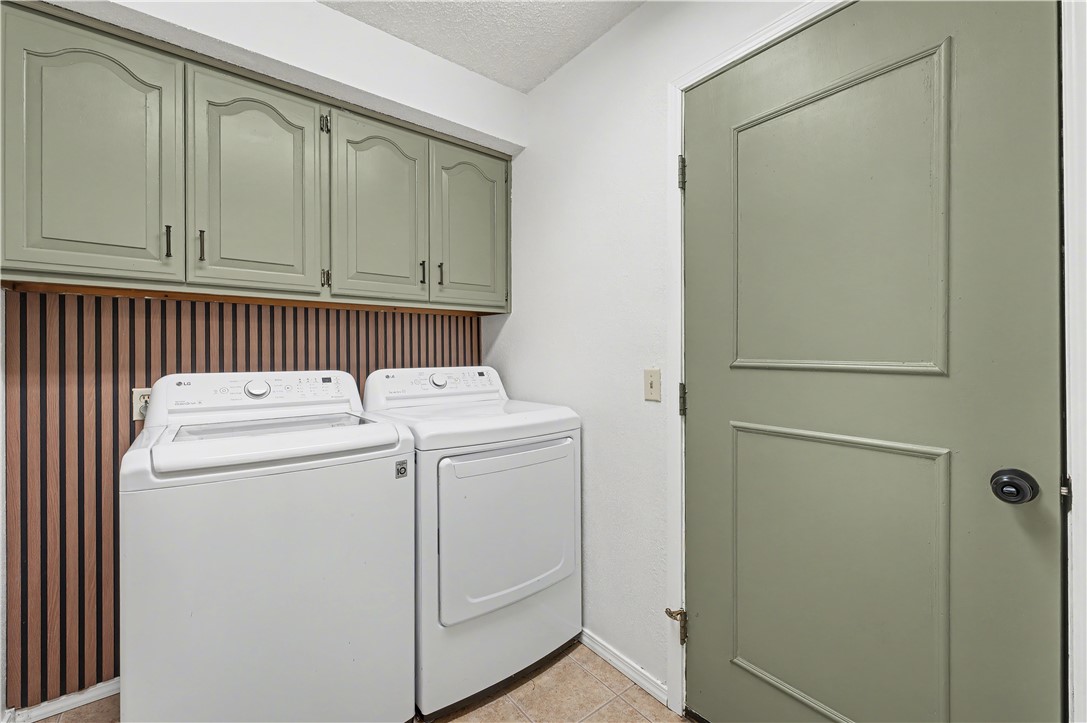 Chateau Terrace Unit 1 Ph 3 Rogers - Residential