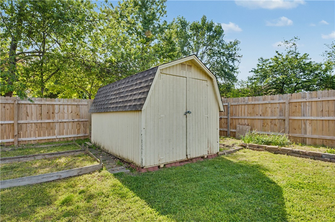 Chateau Terrace Unit 1 Ph 3 Rogers - Residential