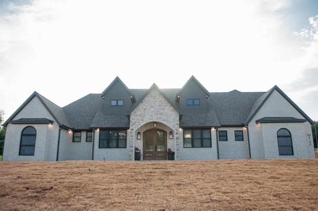 Haxton Estates Rogers - Residential