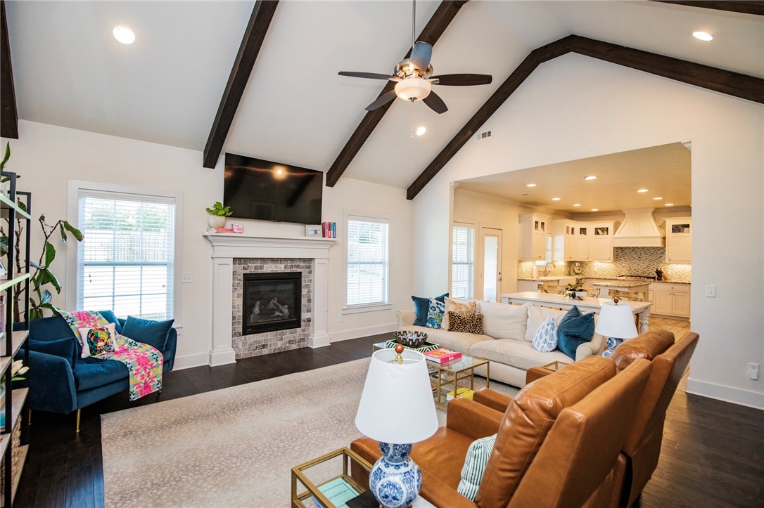 Hyde Park Cave Spgs - Residential