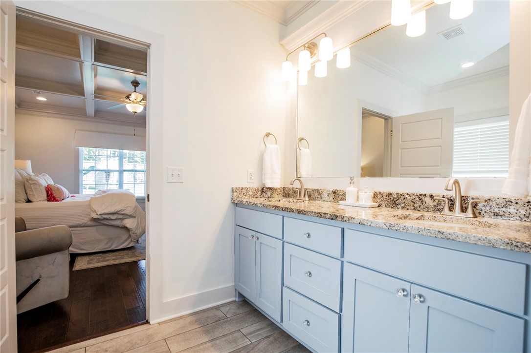 Hyde Park Cave Spgs - Residential