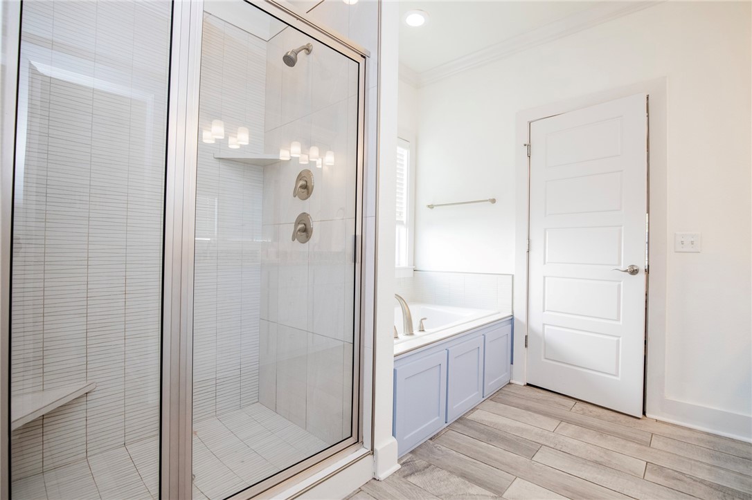 Hyde Park Cave Spgs - Residential