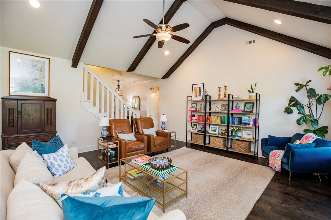 Hyde Park Cave Spgs - Residential